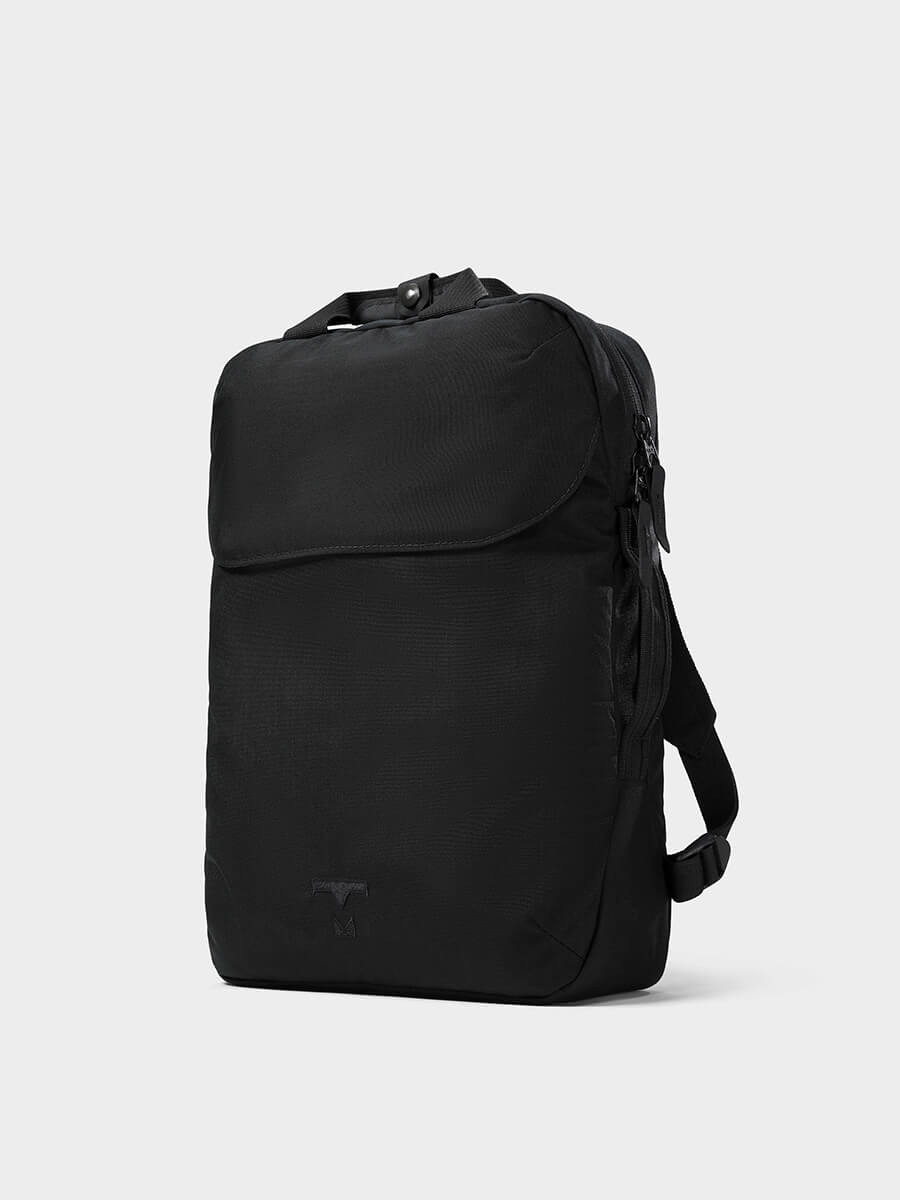 MILTHREAD Downwind everyday light backpack 8L in black