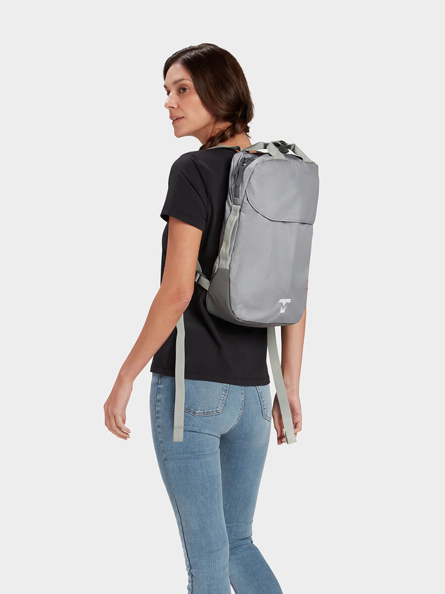 MILTHREAD Downwind everyday light backpack 8L in silver dust