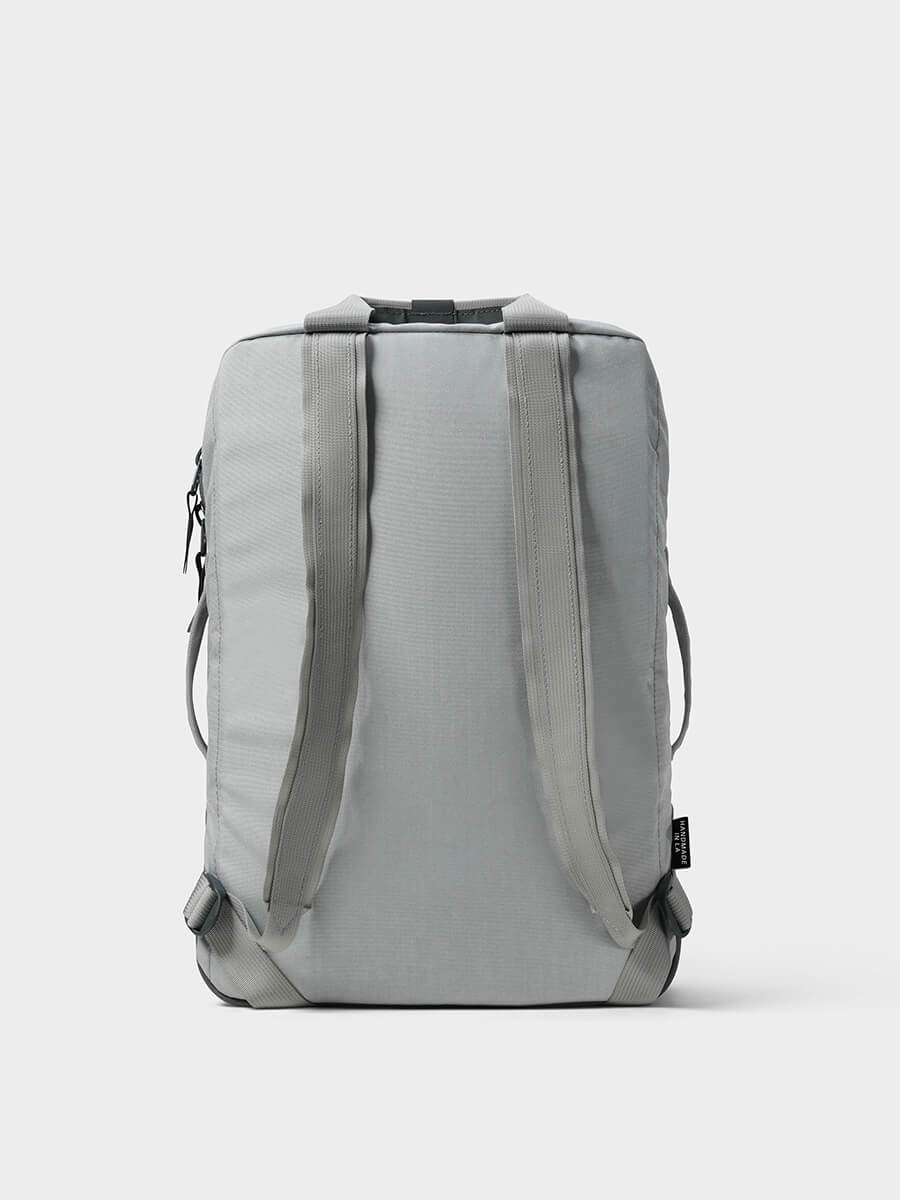 MILTHREAD Downwind everyday light backpack 8L in silver dust