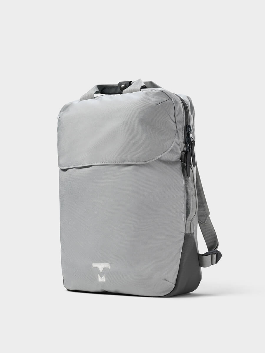 MILTHREAD Downwind everyday light backpack 8L in silver dust