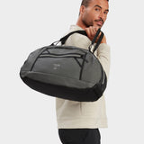 MILTHREAD Grit Duffel 25L travel bag in foliage on model