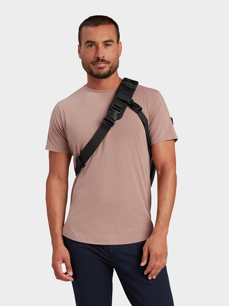 MILTHREAD Sparrow 8L EDC messenger bag in black