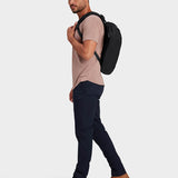 MILTHREAD Sparrow 8L EDC messenger bag in black
