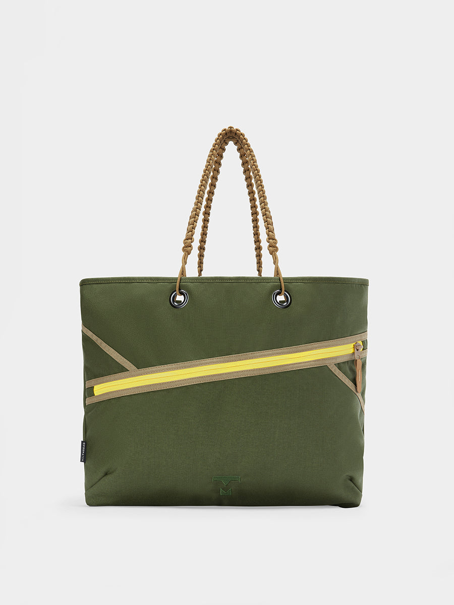 Zing tote in camo green tabletop in front view